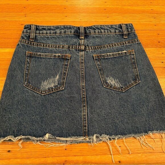 Signature 8 denim ripped mini skirt - Picture 2 of 3